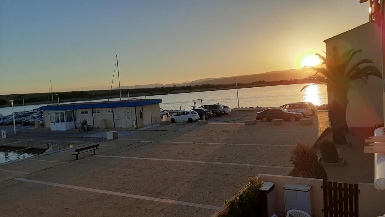 T2 Cabine Avec Tres Belle Vue Sur Le Port De Plaisance Лекат Екстер'єр фото